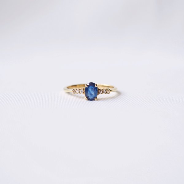 DAPHNE Ring - 10K Yellow Gold (Sapphire)