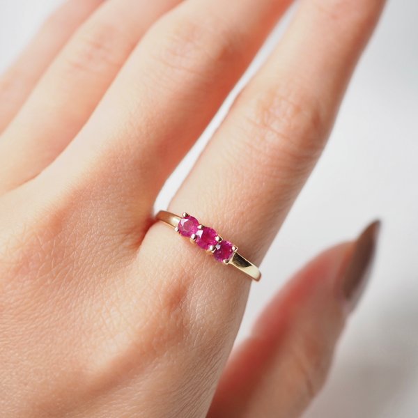 EVERLY Ring - 10K Yellow Gold (Ruby)
