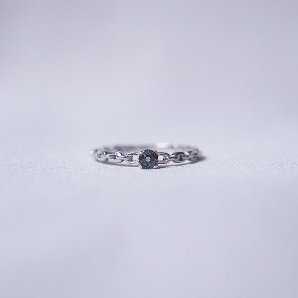 ESTEE Ring - Grey Spinel (Silver)