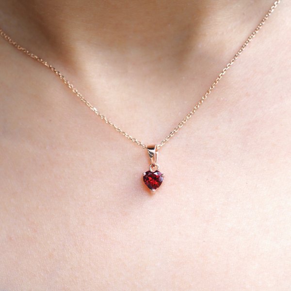 Lovelle Necklace - Red Garnet