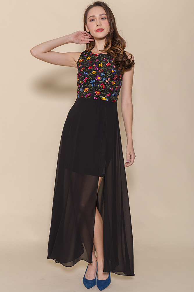 Anastasia Embroidery Maxi Dress (Black)