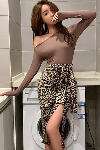 INSTOCK - Ellana One Shoulder Top With Leopard Print Dress in Brown