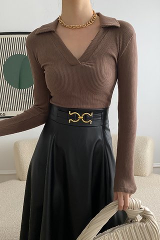 BACKORDER - Wayna Collar Knit Top In Khaki