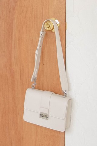 A' EVERYDAY BE WITH YOU BAG IN HONEY MILK
