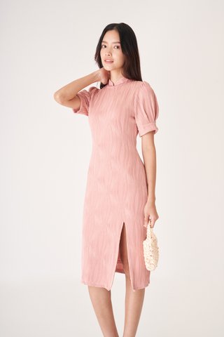 Ling Two Way Textured Qipao in Pink
