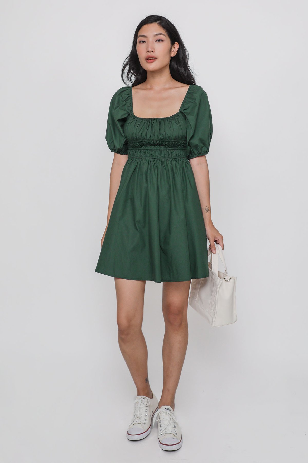 Adalyn Shirred Puffy Sleeved Dress (Forest Green)