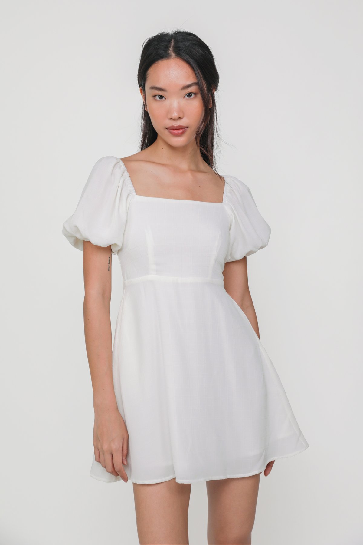 Kadie Puffy Sleeve Dress (White Gingham)