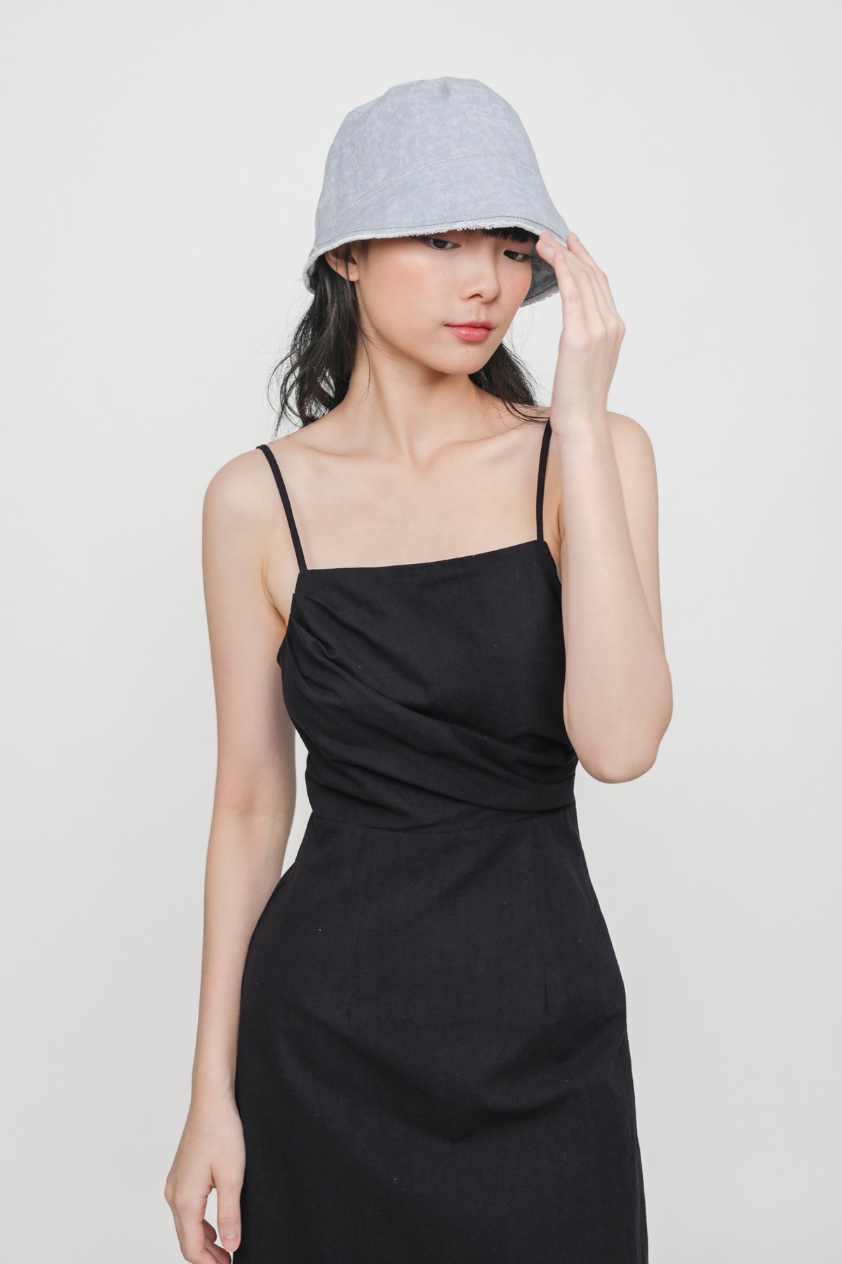 Karlie Pleat Front Linen Dress (Black)