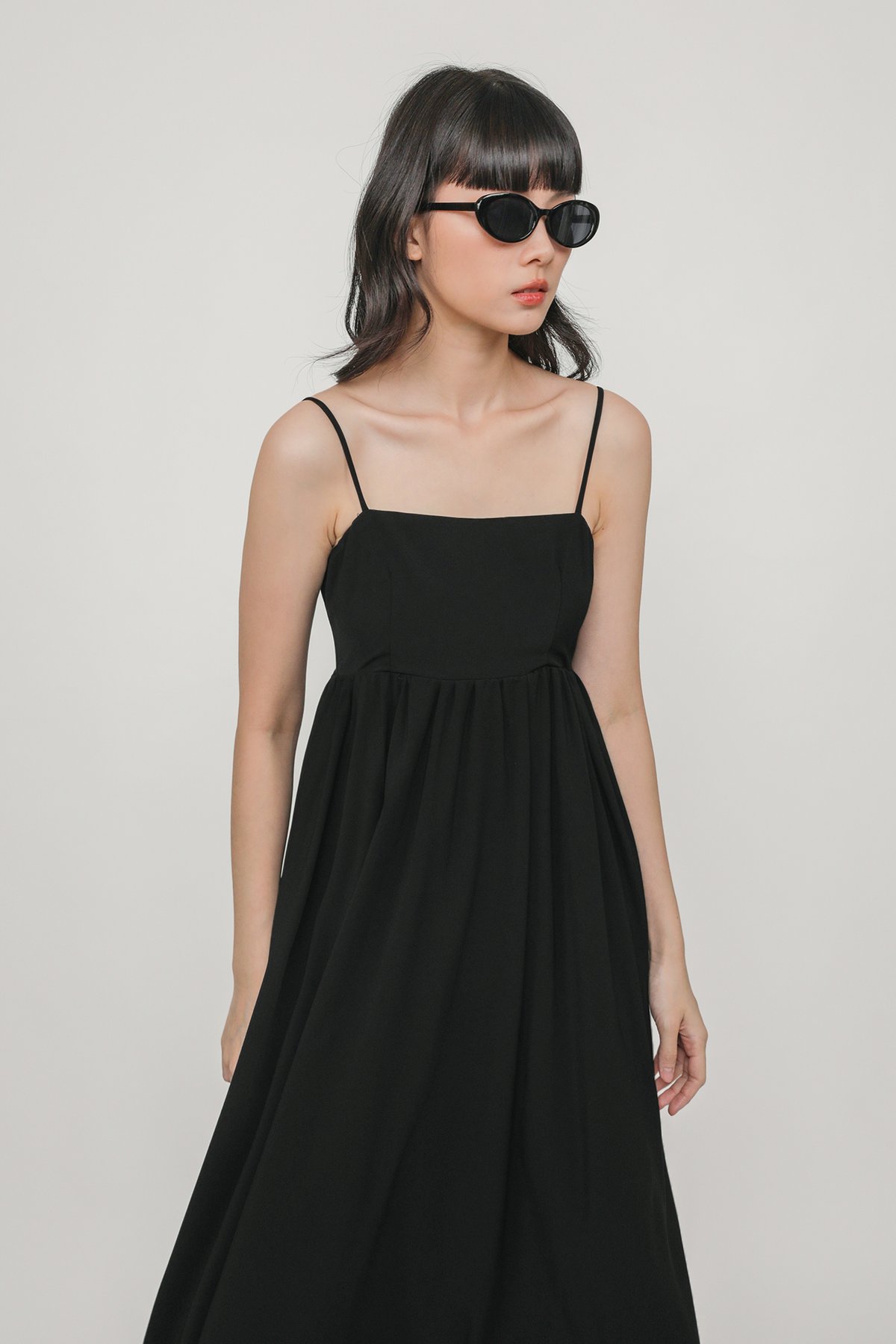 Selene Empire Waist Midi Dress (Black)